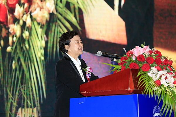 1516065526847166.jpg 秦理事長(cháng).jpg